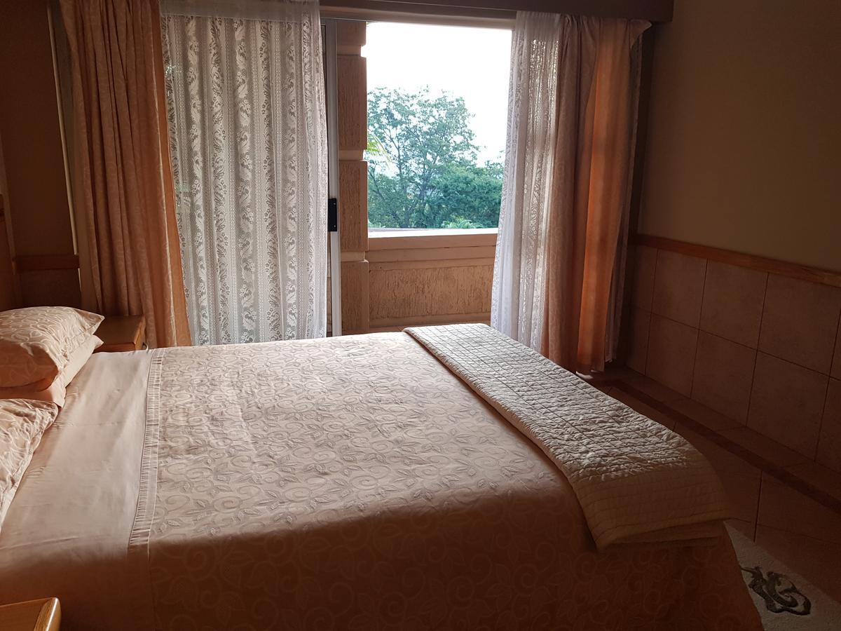 Bubez Guesthouse Barberton Eksteriør billede